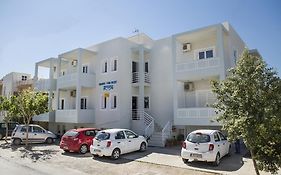 Revekka Apartments Platanias